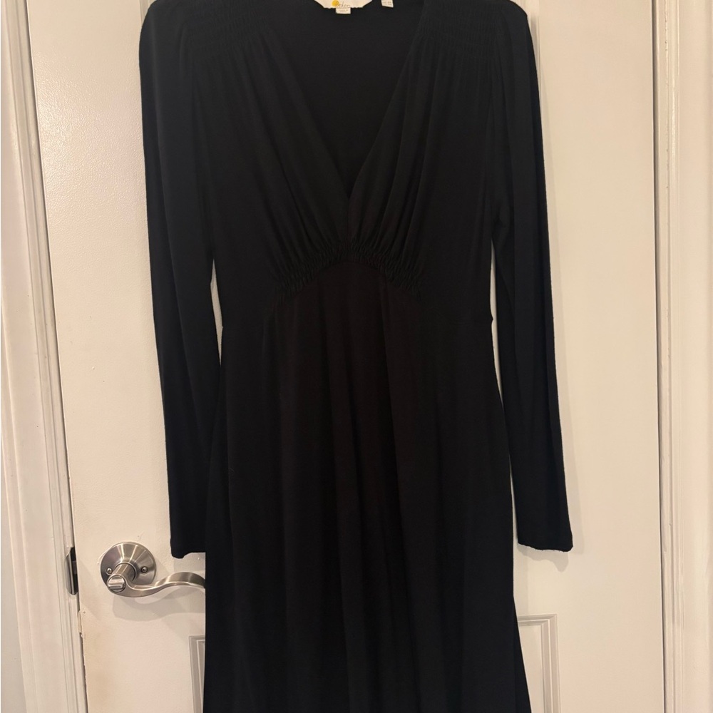 Elegant Black Long Sleeve Dress